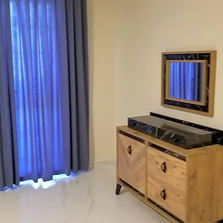Hotel Huge Evleri 1