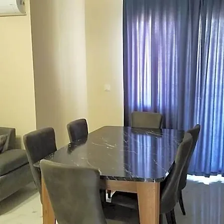 Huge Evleri 1 4* İçmeler